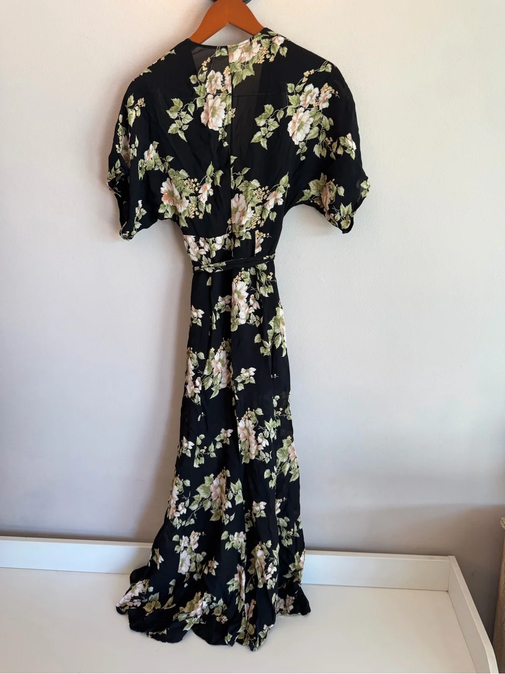Reformation Black Floral Short Sleeve Wrap Maxi Dress XS Viscose Flutter Sleeve - Picture 5 of 6